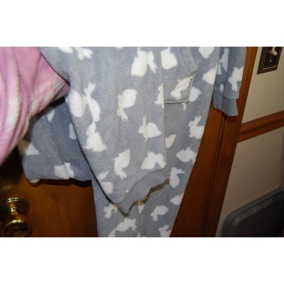 Forever 21 Plush Bunny Pajama One Piece in Grey Women's Size Medium EUC - Picture 4 of 6